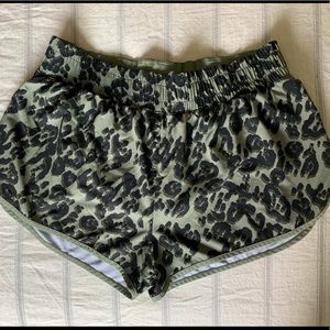 Victoria Sport lined shorts